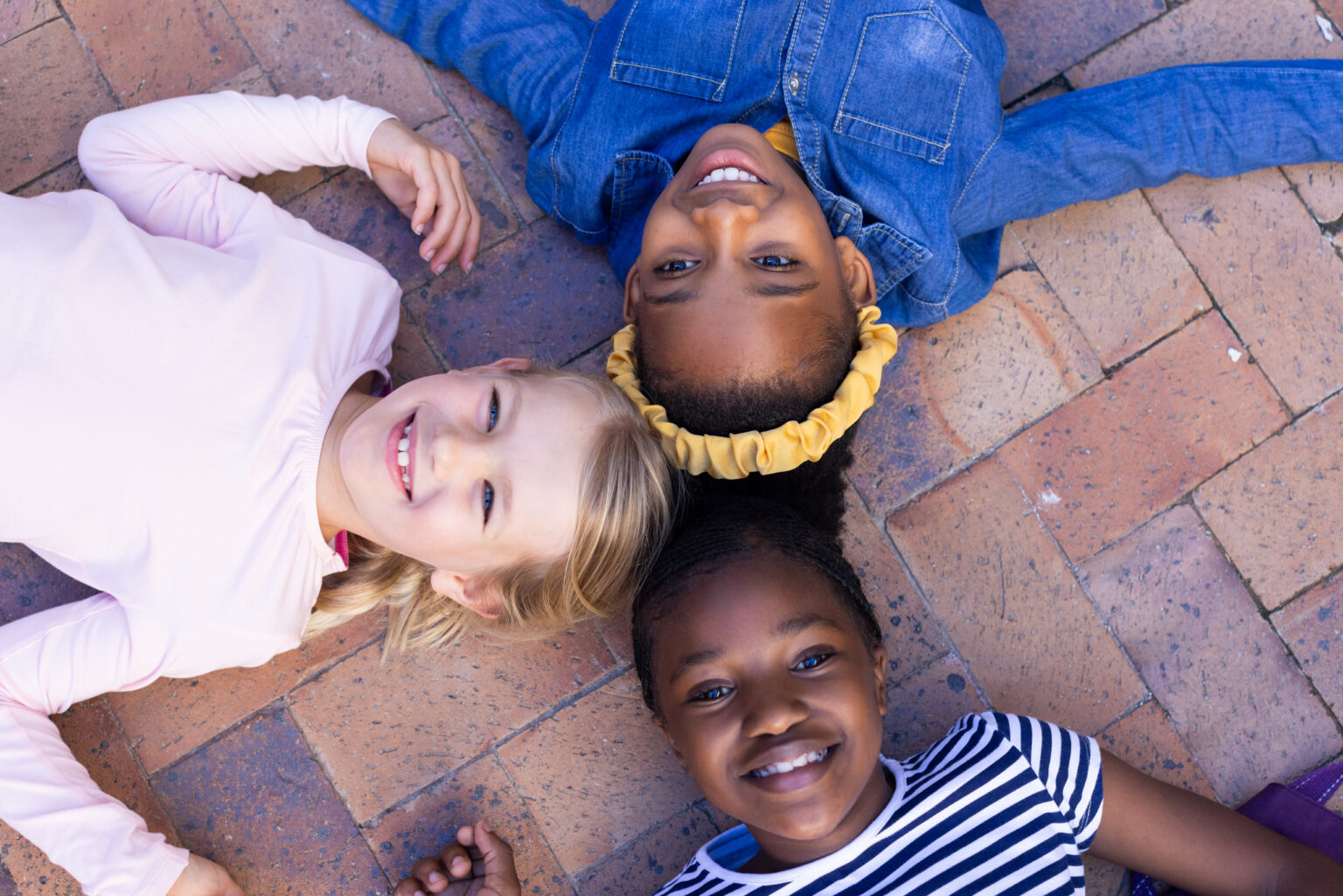 Como falar sobre racismo com crianças? - Blog Leiturinha